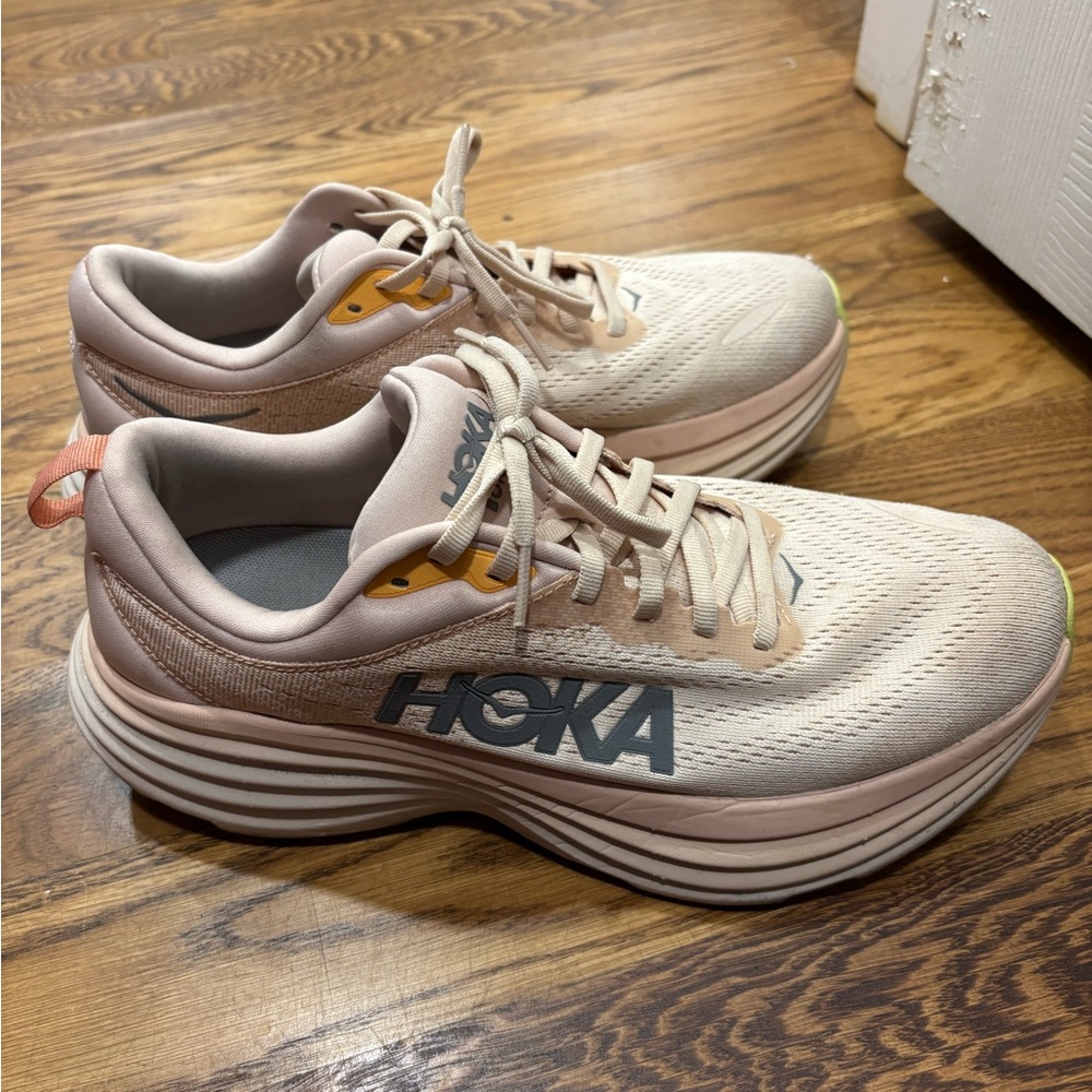 HOKA one one Bondi 8 Women's Cream Running Shoes